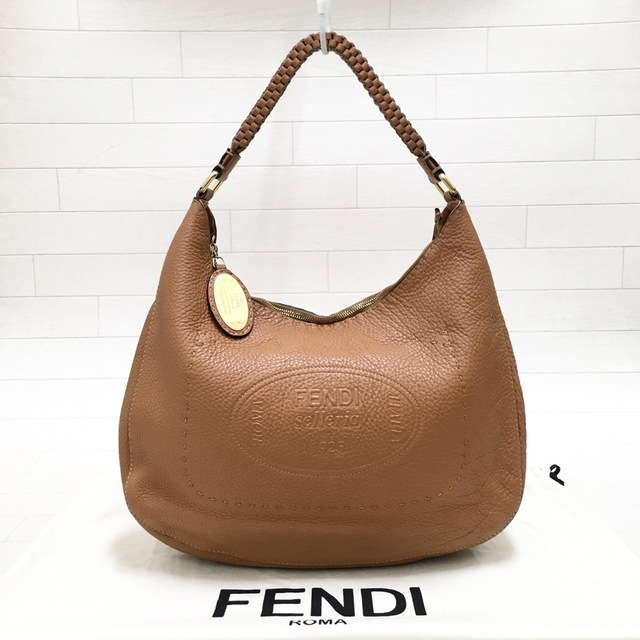 ☆美品・保存袋付☆フェンディ FENDI セレリア ワンショルダーバッグ