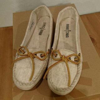 ミネトンカ(Minnetonka)の☆aroma様専用☆ ミネトンカ  モカシン ベージュ  24,0㎝(スリッポン/モカシン)