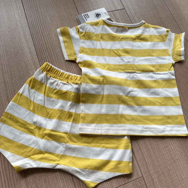 PETIT BATEAU(プチバトー)のプチバトー　上下セット キッズ/ベビー/マタニティのベビー服(~85cm)(シャツ/カットソー)の商品写真