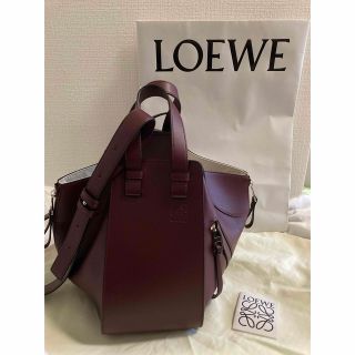 ロエベ(LOEWE)の【新品未使用】ロエベ　ハンモック　スモール　マルベック(ハンドバッグ)