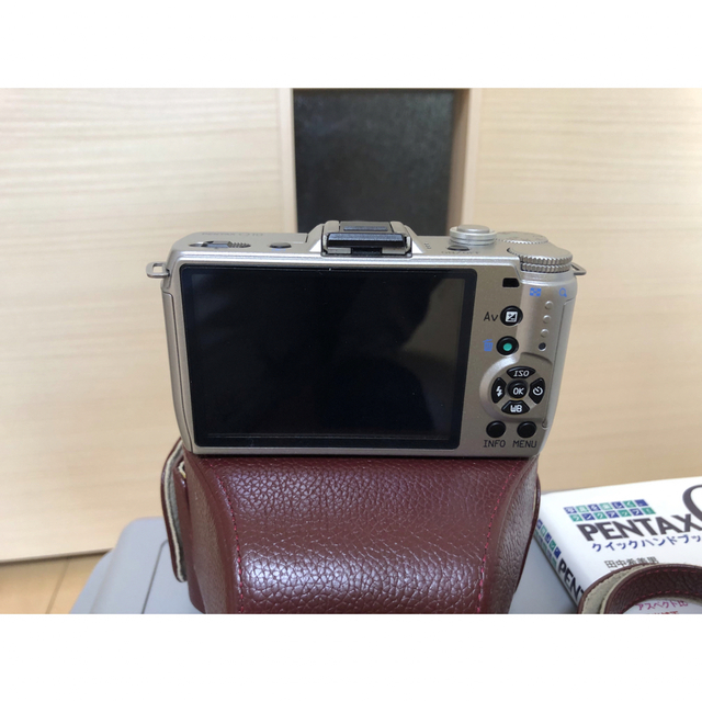 PENTAX Q10  SILVER 2