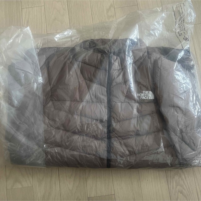 THE NORTH FACE(ザノースフェイス)のタイムセール　未開封ノースフェイスサンダージャケット メンズのジャケット/アウター(ダウンジャケット)の商品写真