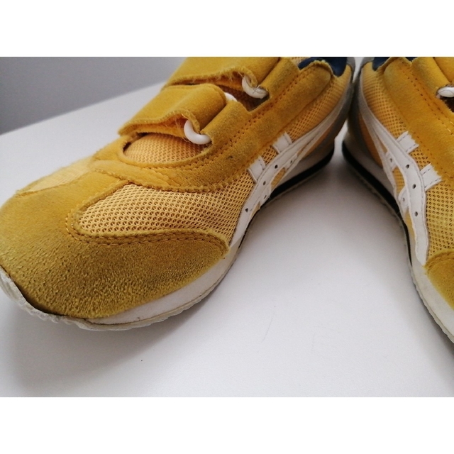 asics(アシックス)のアシックス子供靴、運動靴👟 キッズ/ベビー/マタニティのキッズ靴/シューズ(15cm~)(スニーカー)の商品写真