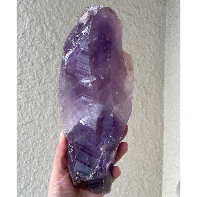 アメジスト 原石 ファントム水晶 クリスタル 虹入 レインボー 1631g 幸運 | フリマアプリ ラクマ