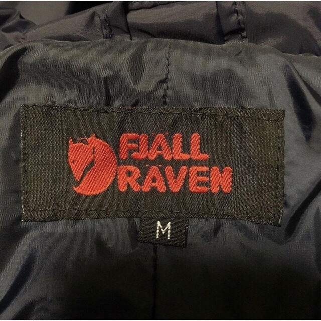 FJALL RAVEN(フェールラーベン)の大人気❗️Fjallraven フェールラーベン ダウンジャケット M メンズのジャケット/アウター(ダウンジャケット)の商品写真