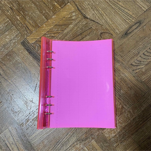 Filofax(ファイロファックス)のFILOFAX Clipbook ネオンピンク インテリア/住まい/日用品の文房具(ノート/メモ帳/ふせん)の商品写真