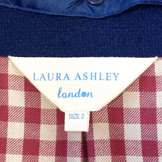 LAURA ASHLEY(ローラアシュレイ)のLaura Ashley　ローラアシュレイ　バイカラーコート レディースのジャケット/アウター(その他)の商品写真