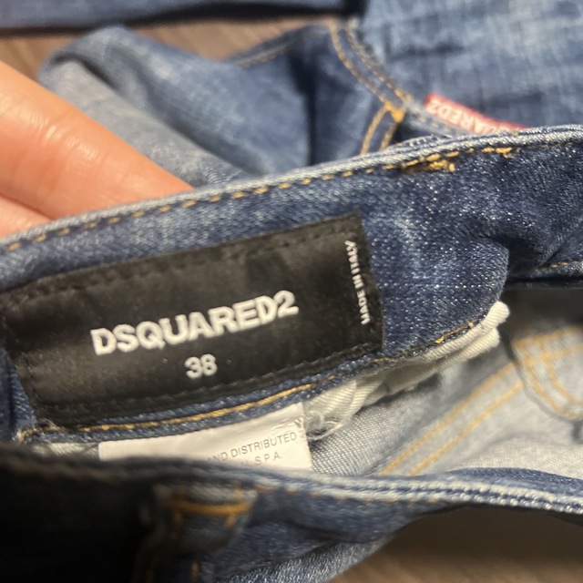 DSQUARED2(ディースクエアード)のディースクエアード　デニム レディースのパンツ(デニム/ジーンズ)の商品写真