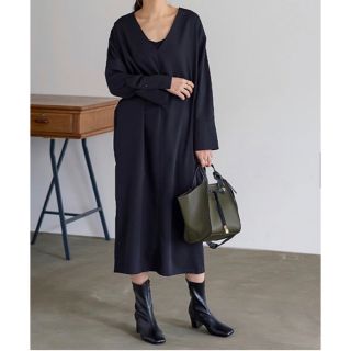 コウベレタス(神戸レタス)の【新品・タグ付】KOBE LETTUCE 神戸レタス 深Vネックワンピース(ロングワンピース/マキシワンピース)