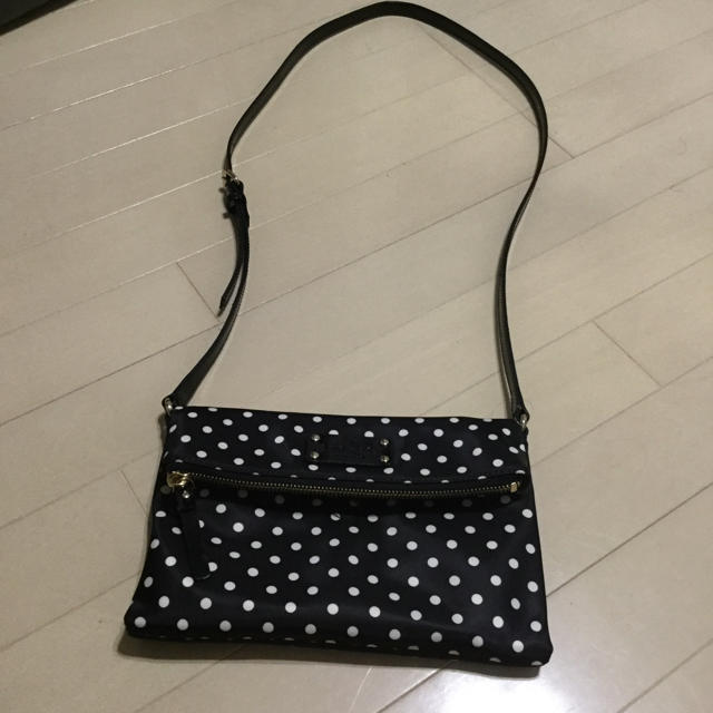 kate spade new york(ケイトスペードニューヨーク)のタイムセール★美品★ケイトスペード 水玉斜めがけバッグ レディースのバッグ(ショルダーバッグ)の商品写真