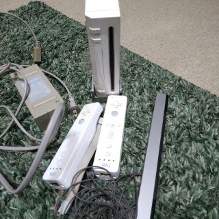 Wii(家庭用ゲーム機本体)