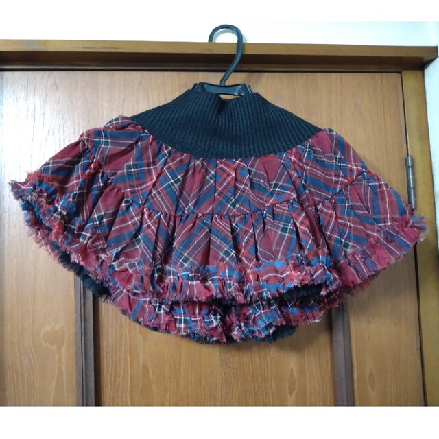 ROSE FANFAN(ローズファンファン)の美品 ROSE FAN FAN パニエ風 リバーシブル ミニスカート 赤チェック レディースのスカート(ミニスカート)の商品写真