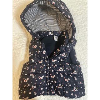 プチバトー(PETIT BATEAU)のプチバトー　中綿入り　ダウン　ベスト　70.80.90(ジャケット/コート)