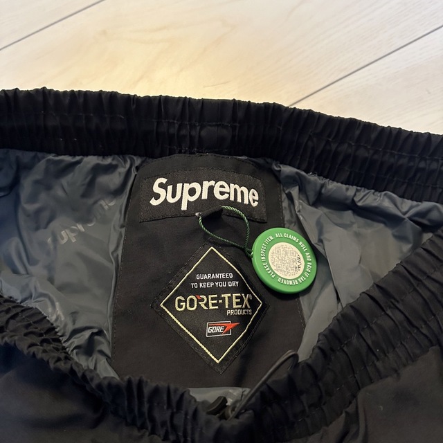 Supreme(シュプリーム)のSupreme  GORE-TEX COURT JACKET  セットアップ メンズのジャケット/アウター(ナイロンジャケット)の商品写真