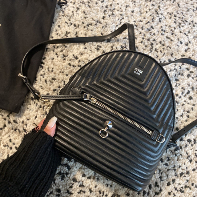ついに再販開始!】 FENDI - FENDI リュック リュック+バックパック