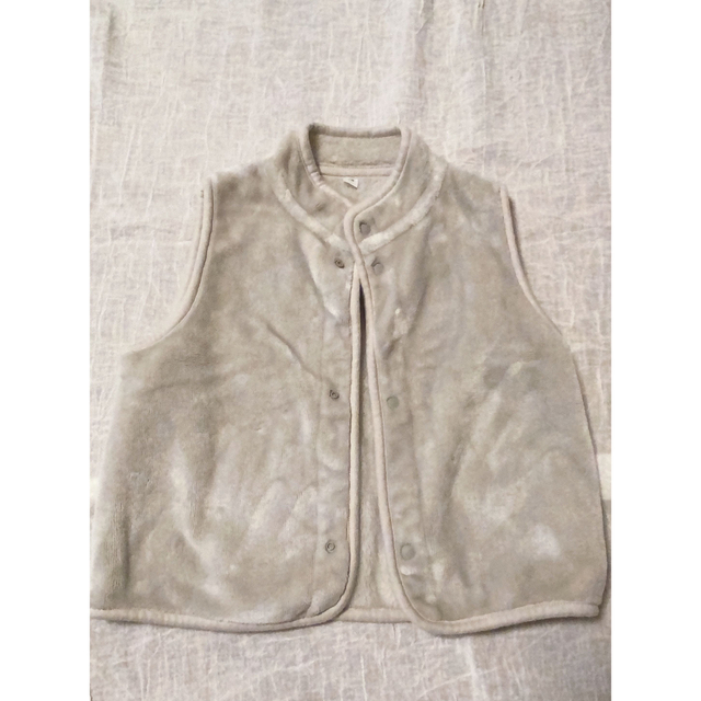 MUJI (無印良品)(ムジルシリョウヒン)の無印良品　着る毛布ベスト（ベビー）90 キッズ/ベビー/マタニティのキッズ服男の子用(90cm~)(ジャケット/上着)の商品写真