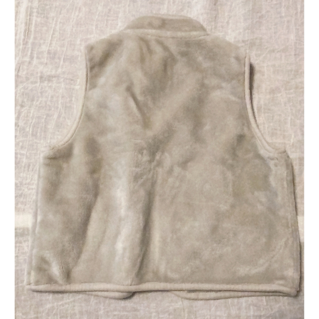 MUJI (無印良品)(ムジルシリョウヒン)の無印良品　着る毛布ベスト（ベビー）90 キッズ/ベビー/マタニティのキッズ服男の子用(90cm~)(ジャケット/上着)の商品写真