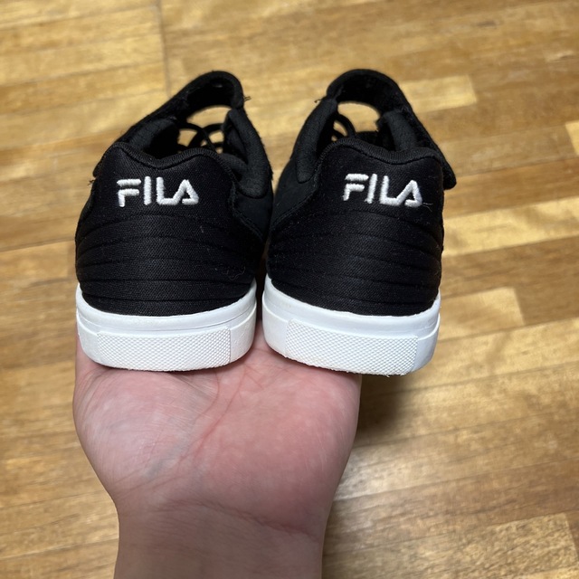 FILA(フィラ)のFILA フィラ　子ども　スニーカー　靴　18cm キッズ/ベビー/マタニティのキッズ靴/シューズ(15cm~)(スニーカー)の商品写真