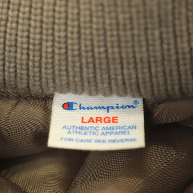 Champion(チャンピオン)のチャンピオン ナイロンブルゾン ジャケット 総裏地 スナップボタン L ベージュ メンズのジャケット/アウター(ブルゾン)の商品写真