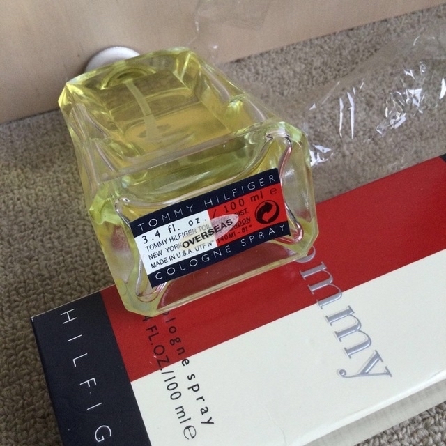 TOMMY HILFIGER(トミーヒルフィガー)のトミー ヒルフィガー トミー コロン スプレー 100ml/3.4oz  未使用 コスメ/美容の香水(ユニセックス)の商品写真