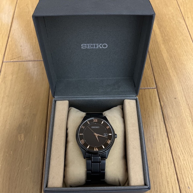 SEIKO(セイコー)のセイコー ソーラーバッテリー 時計 10気圧防水 チタン メンズの時計(腕時計(アナログ))の商品写真