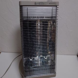 ダイキン(DAIKIN)のDAIKIN ダイキン CERAMHEAT 遠赤外線ヒーターERFT11VSE6(電気ヒーター)