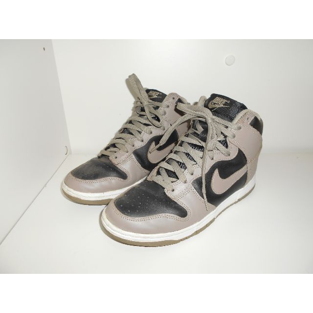 052112● Nike WMNS Dunk High Moon Fossil