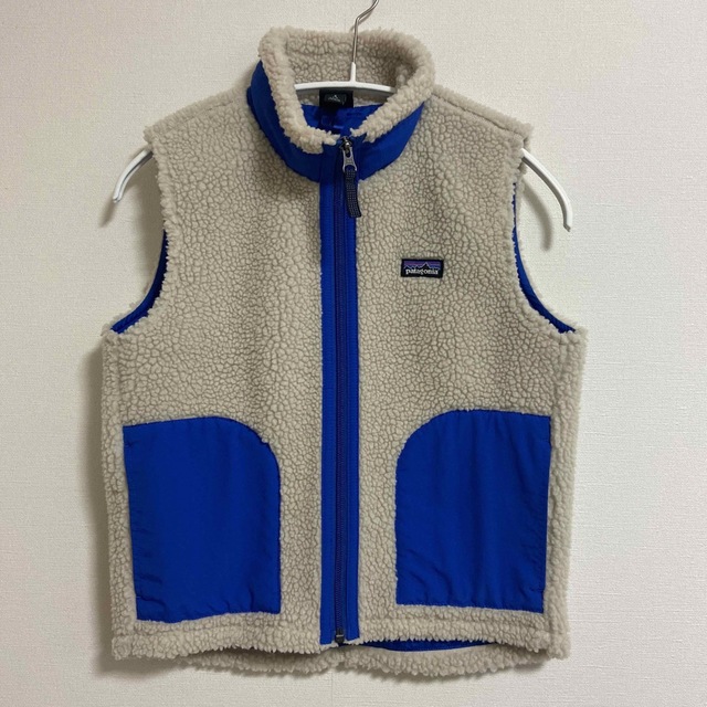 patagonia(パタゴニア)のパタゴニア　キッズ　ボアベスト　Sサイズ キッズ/ベビー/マタニティのキッズ服男の子用(90cm~)(ジャケット/上着)の商品写真