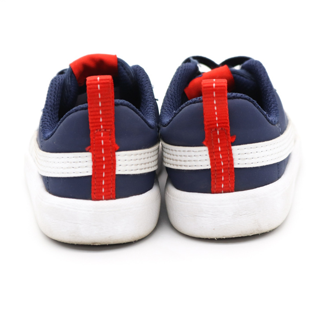 PUMA(プーマ)のプーマ スニーカー ローカット ゴムシューレース シューズ 子供靴 キッズ ベビー 男の子用 15cmサイズ ネイビー PUMA キッズ/ベビー/マタニティのキッズ靴/シューズ(15cm~)(スニーカー)の商品写真