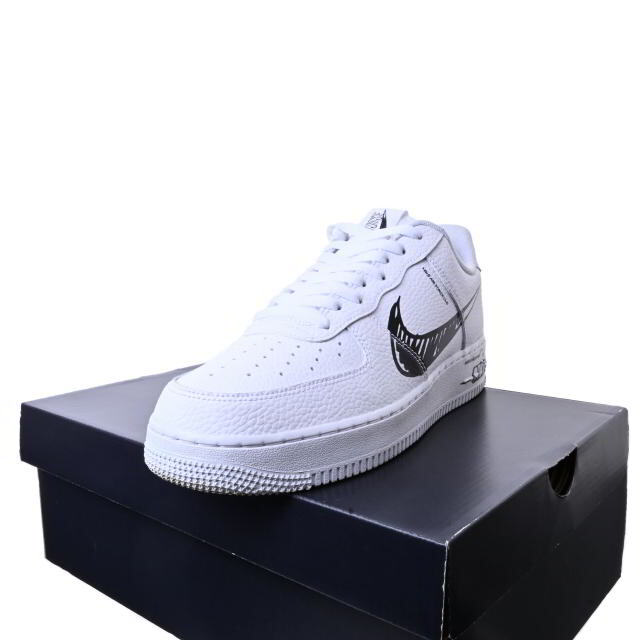 美中古品NIKE エア フォース 1 LV8 ユーティリティ スニーカー 27