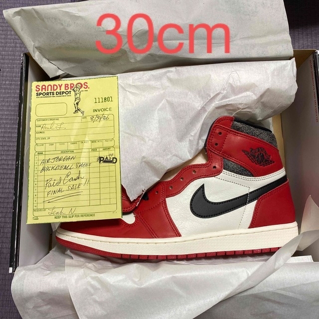 NIKE(ナイキ)のNIKE AIR JORDAN 1 RETRO HIGH OG CHICAGO メンズの靴/シューズ(スニーカー)の商品写真