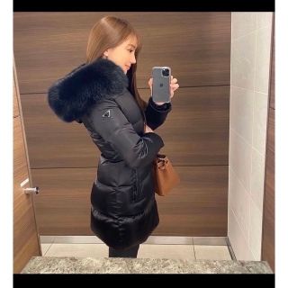 PRADA - PRADA ダウンコート ブラック × ブルーフォックスファーの通販 ...