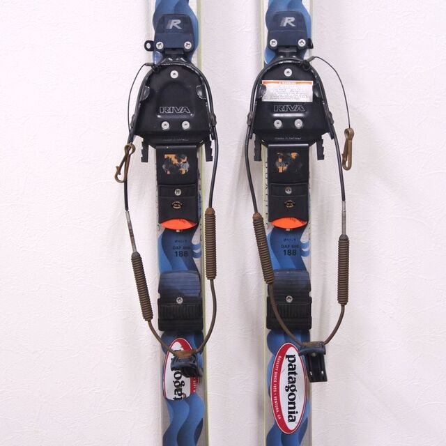 ROSSIGNOL(ロシニョール)のロシニョール ROSSIGNOL テレマークスキー Wild Widow 188cm ビンディングＲIVA スキー 登山 アウトドア スポーツ/アウトドアのスキー(板)の商品写真