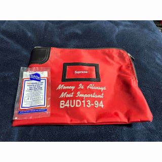 シュプリーム(Supreme)のミッキー様　Supreme Rifkin Safety Sac(セカンドバッグ/クラッチバッグ)