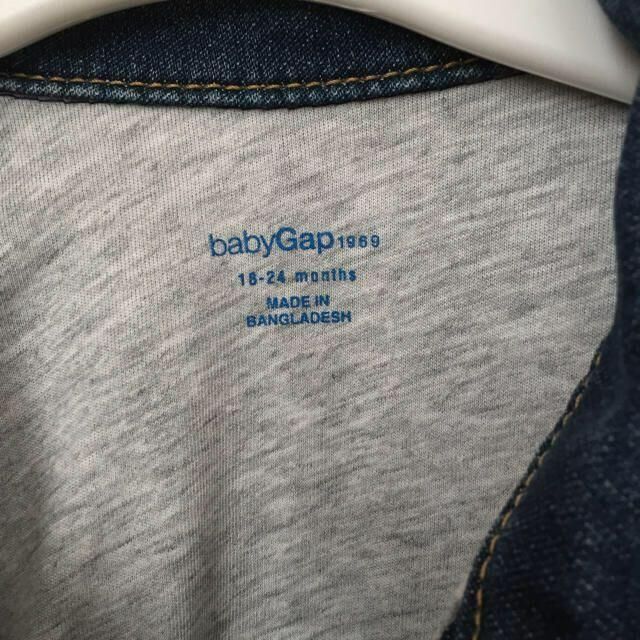 babyGAP(ベビーギャップ)のbaby GAP Gジャン　80cm　ブルーデニム　男の子　女の子 キッズ/ベビー/マタニティのベビー服(~85cm)(ジャケット/コート)の商品写真