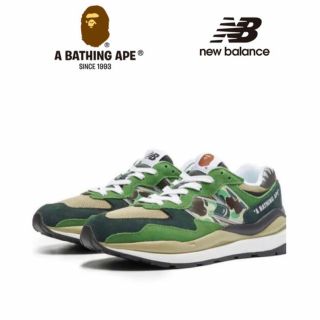 アベイシングエイプ(A BATHING APE)のBAPE × New Balance 57/40  Green(スニーカー)