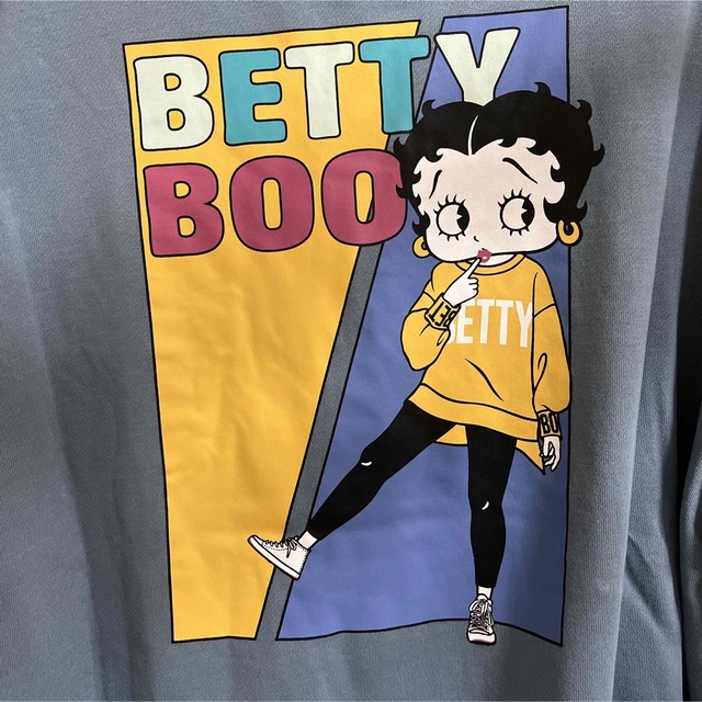 【人気！】Betty　Boopベティーちゃん　スウェットトレナー　デカプリントM