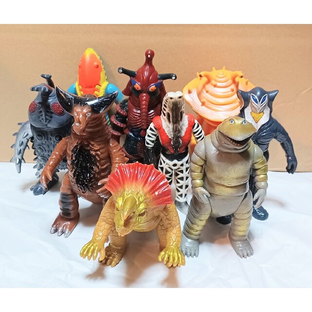 半額SALE☆ ウルトラ怪獣101 タグあり 90体 キャラクターグッズ