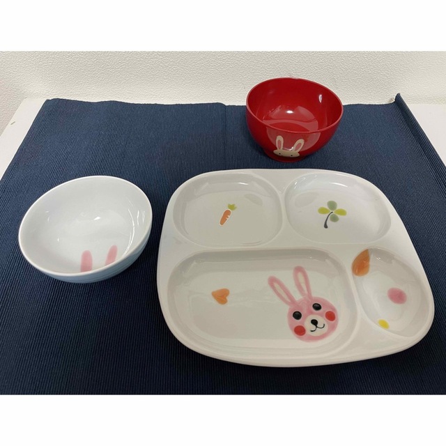 最終お値下げ【美品】子供用食器3点セット インテリア/住まい/日用品のキッチン/食器(食器)の商品写真