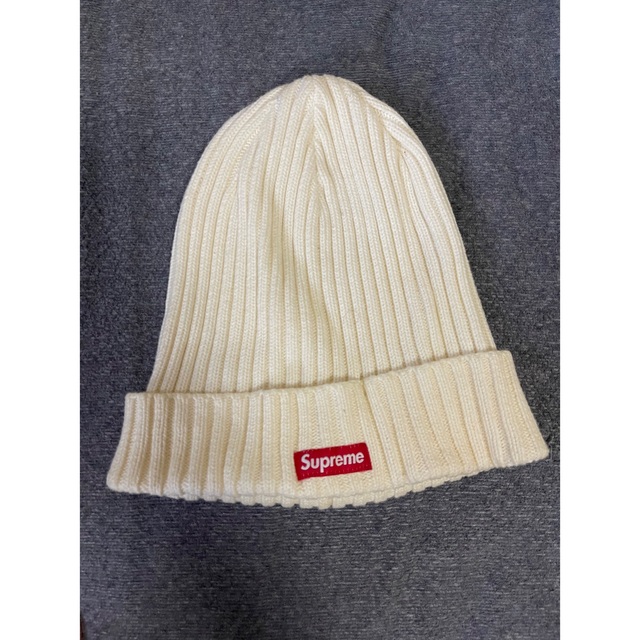 Supreme(シュプリーム)のsupreme シュプリーム ボックスロゴ ニットキャップ ホワイト  メンズの帽子(ニット帽/ビーニー)の商品写真