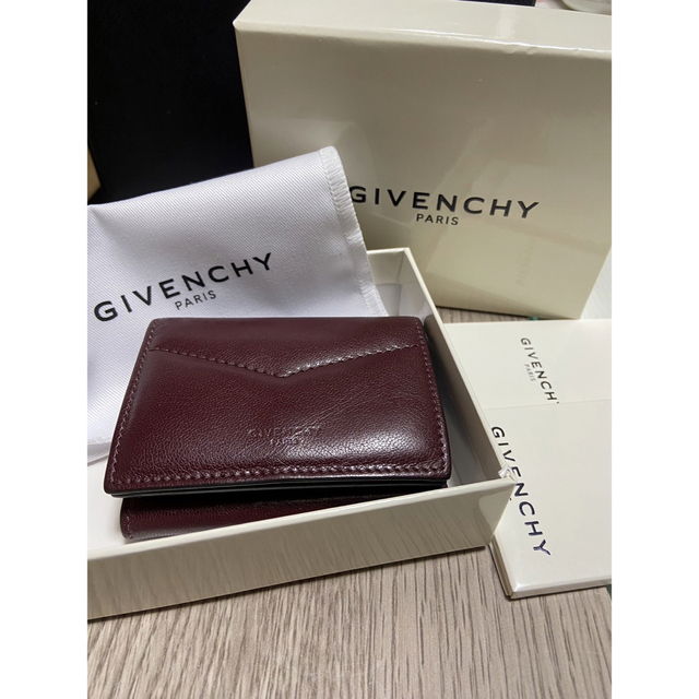 GIVENCHY ミニウォレット　赤