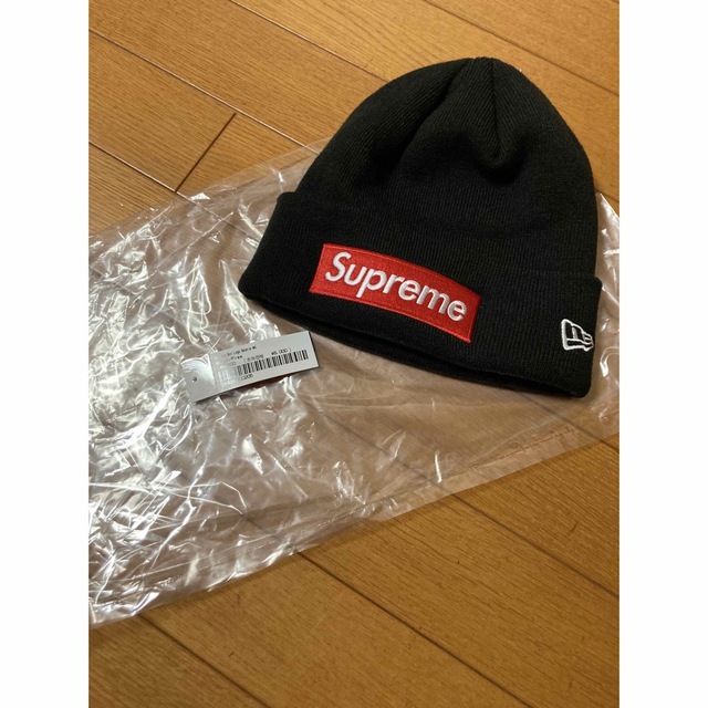 Supreme(シュプリーム)の22AW supreme New Era Box Logo Beanie  メンズの帽子(ニット帽/ビーニー)の商品写真