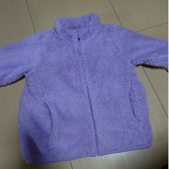 ユニクロ　フリース110 キッズ/ベビー/マタニティのキッズ服男の子用(90cm~)(ジャケット/上着)の商品写真