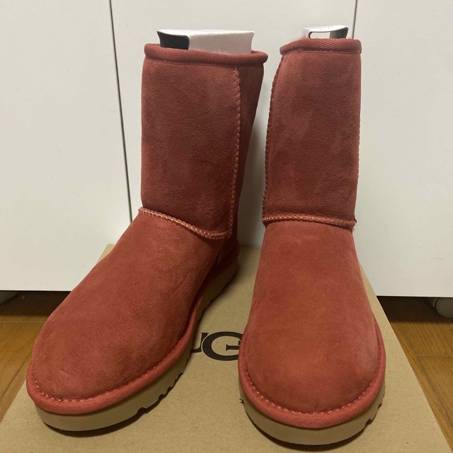 新品　UGG ムートンブーツ