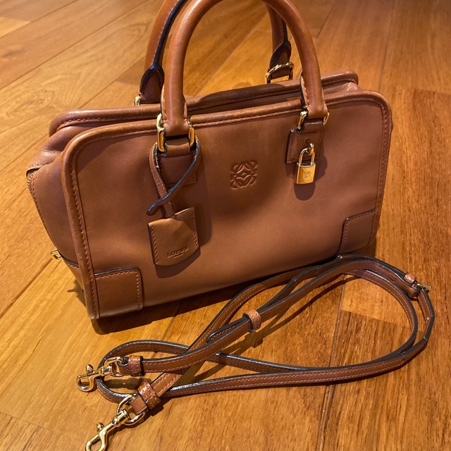 予約中!】 LOEWE - LOEWE ロエベ アマソナ 23 スムースレザー