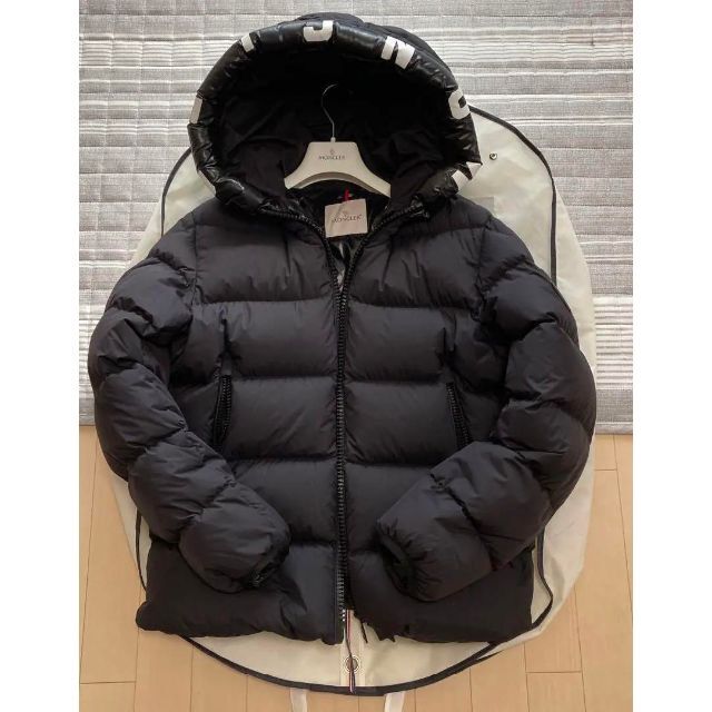 高級素材使用ブランド MONCLER サイズ3 ダウンジャケット デュボア