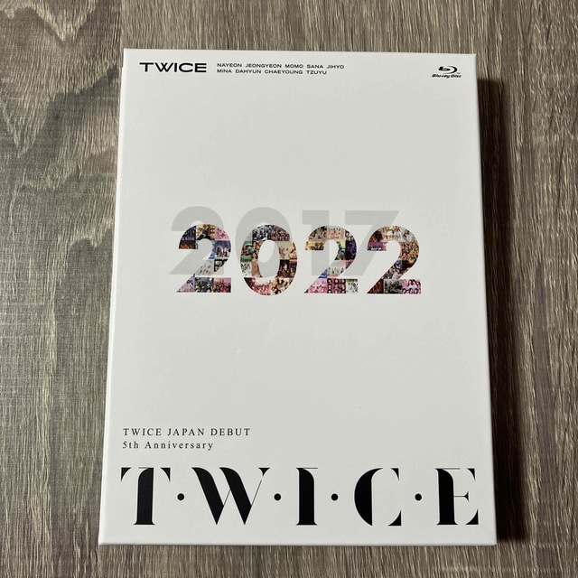 TWICE(トゥワイス)のTWICE　JAPAN　DEBUT　5th　Anniversary『T・W・I・ エンタメ/ホビーのDVD/ブルーレイ(ミュージック)の商品写真