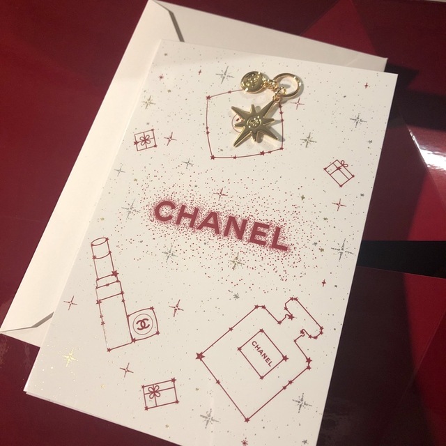 CHANEL(シャネル)のシャネルホリデー2022 コメットチャームとメッセージカード レディースのアクセサリー(チャーム)の商品写真