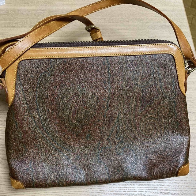 ETRO(エトロ)のエトロ　ショルダーバッグ　ペイズリー　ETRO レディースのバッグ(ショルダーバッグ)の商品写真