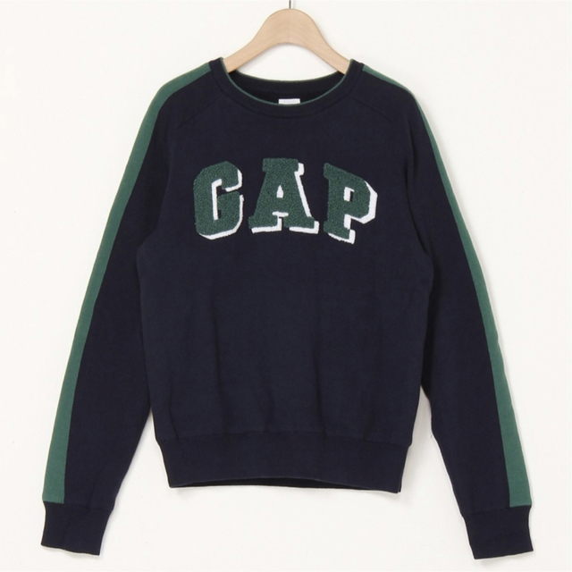 GAP(ギャップ)のGAPギャップロゴサガラ刺繍コージーセーターネイビー×グリーン120 キッズ/ベビー/マタニティのキッズ服男の子用(90cm~)(ニット)の商品写真